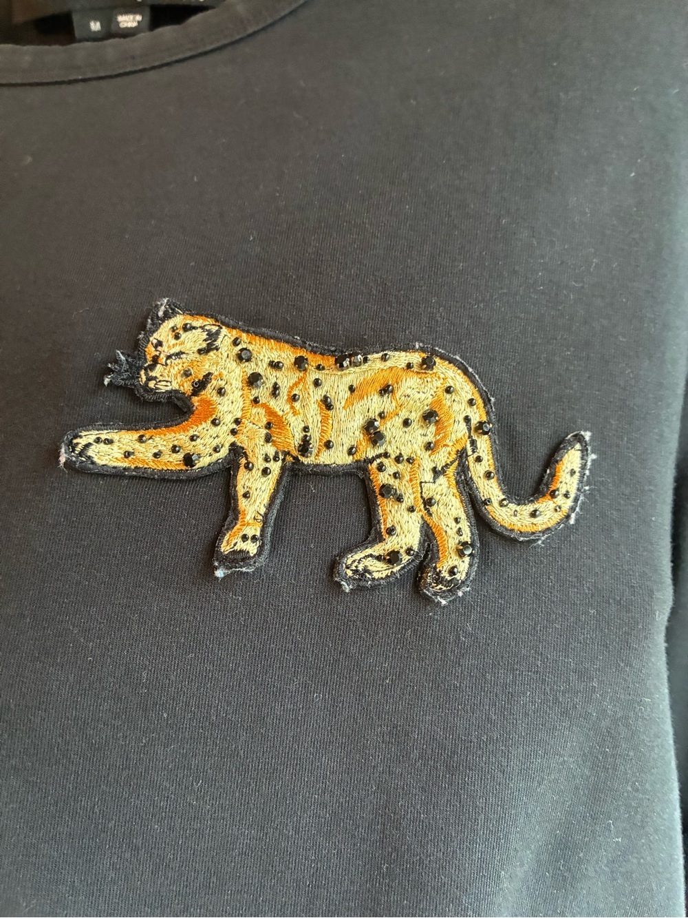 Veronica Beard Jeans Black Leopard Appliqué Tee | Size Medium - Picture 5 of 6